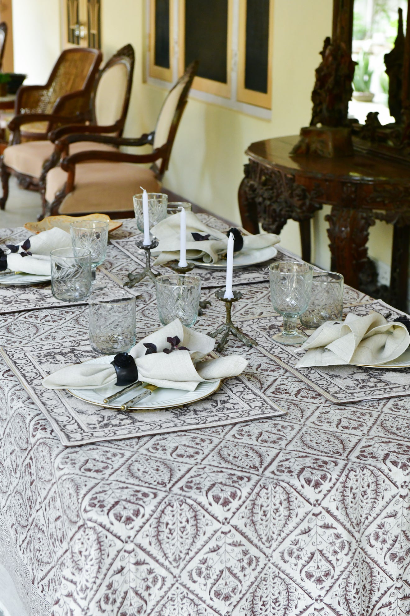 Linen Tablecloth with Jaipur in Brown