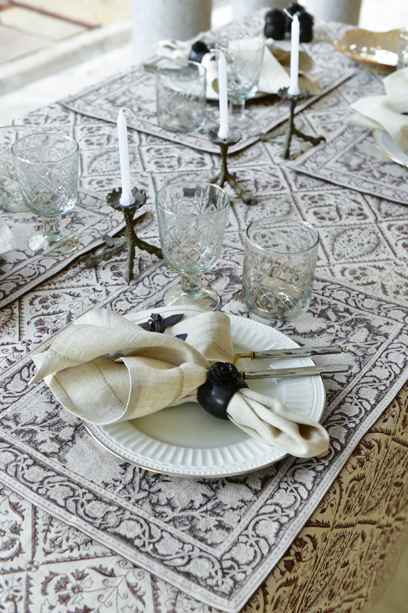 Linen Tablecloth with Jaipur in Brown
