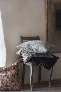 Linen cushion with Parrot Open in Blue