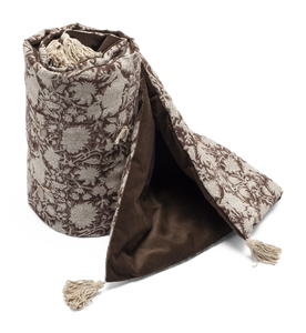 Sofa Coser with Indian Rose in Brown