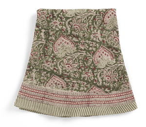 Linen tablecloth with Oriental print in Green