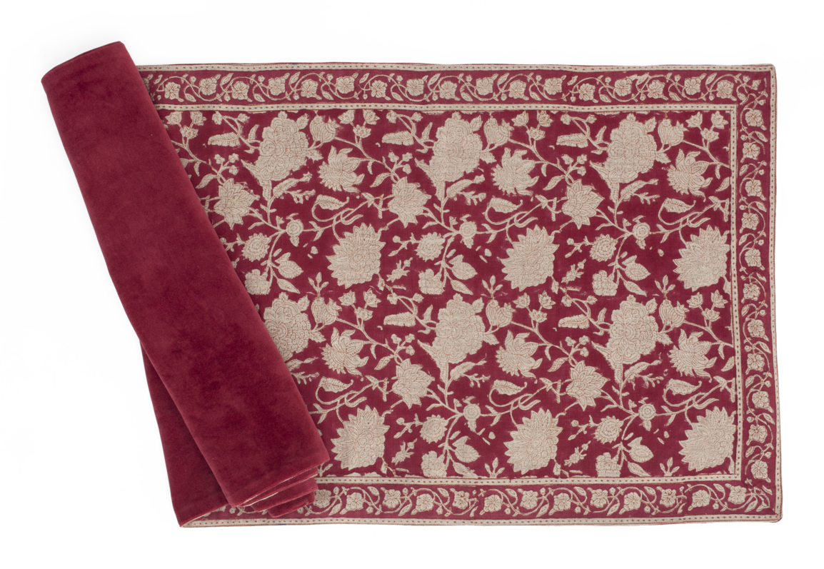 Linen Tablerunner with Indian Rose print in Red
