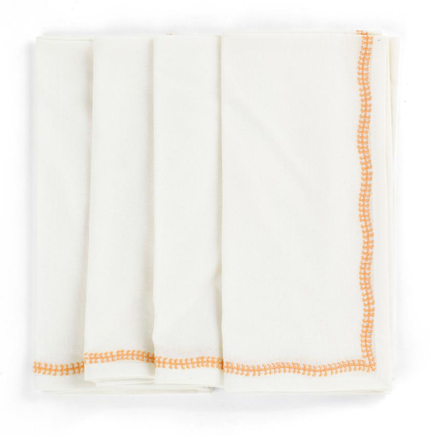 White napkins with embroidery in Orange