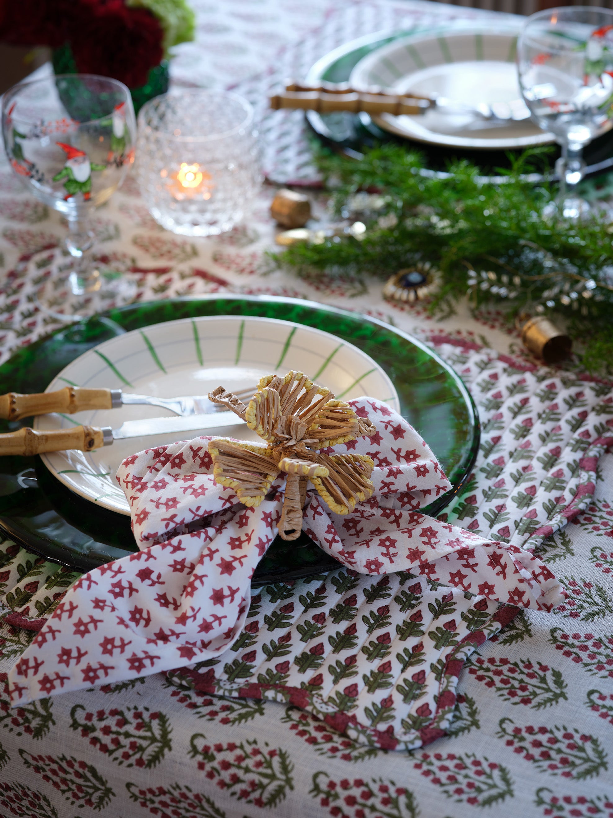 Napkins with Dancing Star print in Red