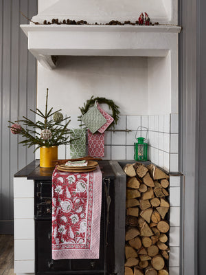 Kitchen Towels with Kalini Pattern in Green