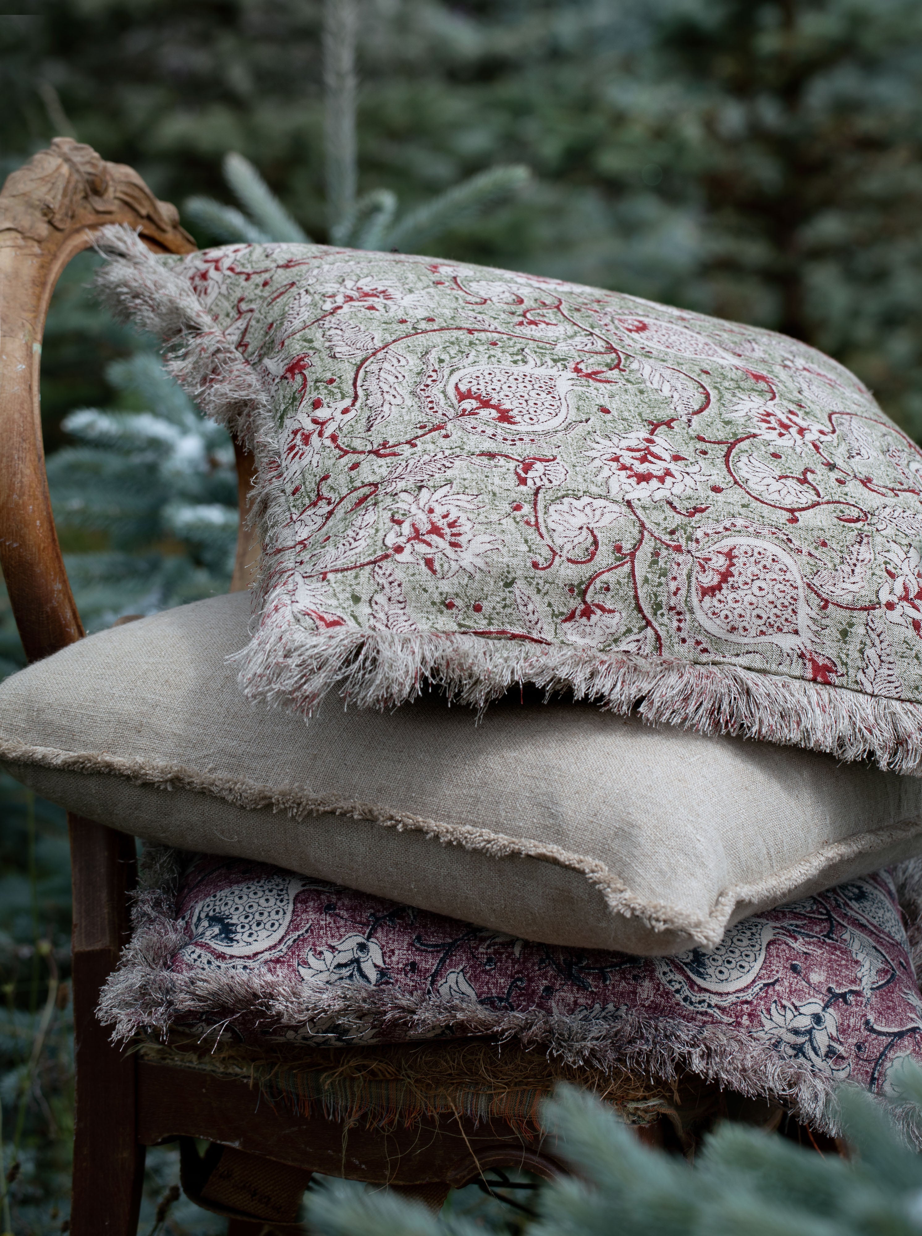 Linen cushion with Pomegranate print in Green