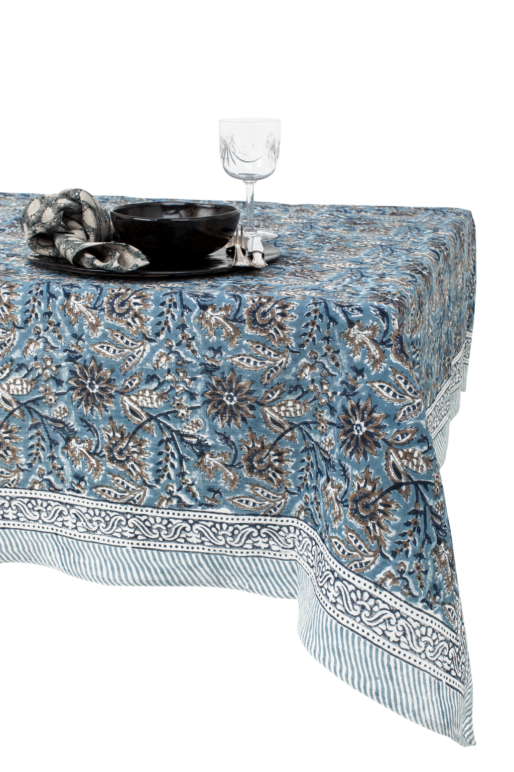 Linen tablecloth with Indian Summer print in Blue