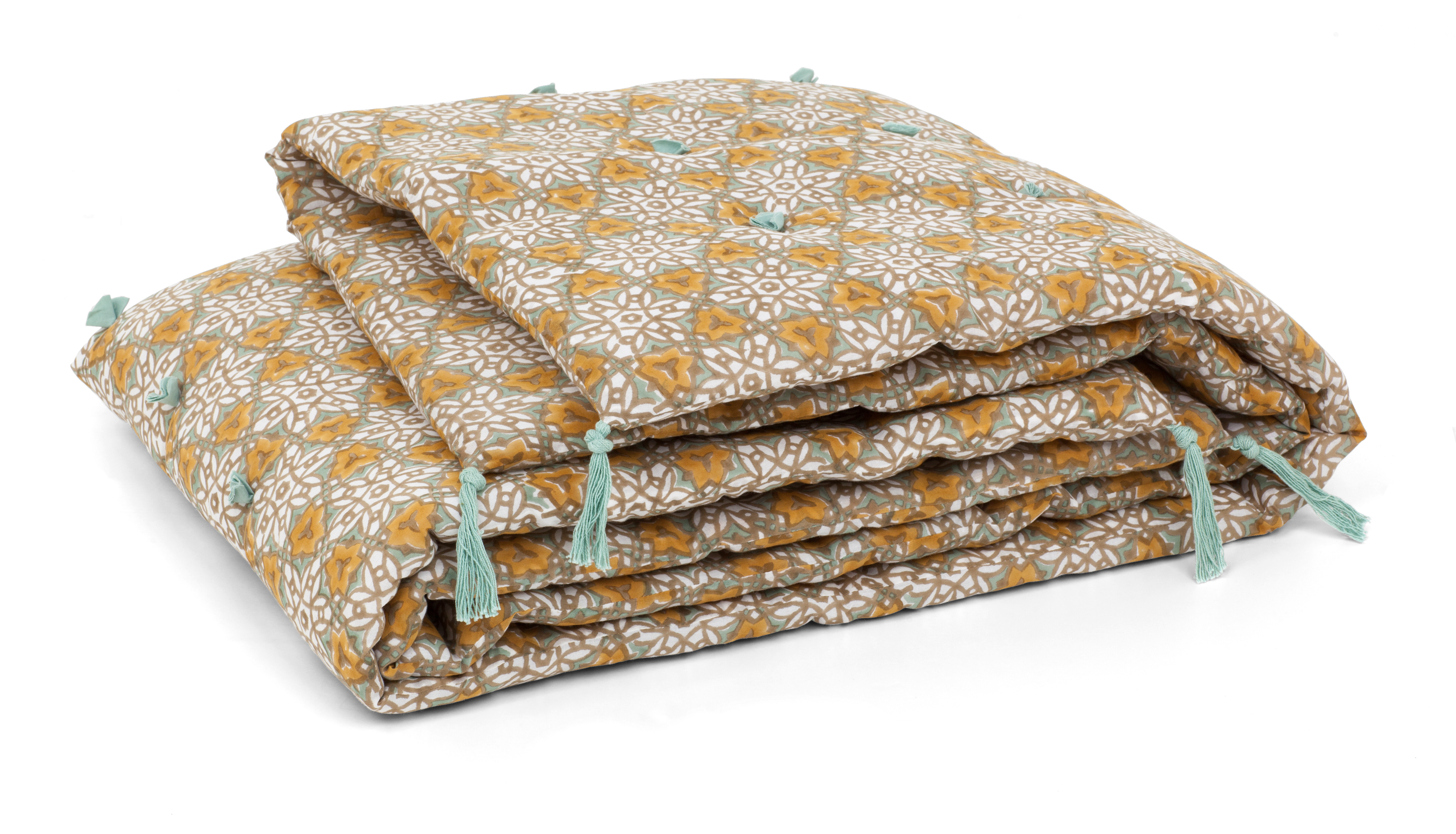 Cotton quilt with City Palace print in Ochre