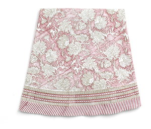 Round Tablecloth with Waterlily print in Fuchsia Rose