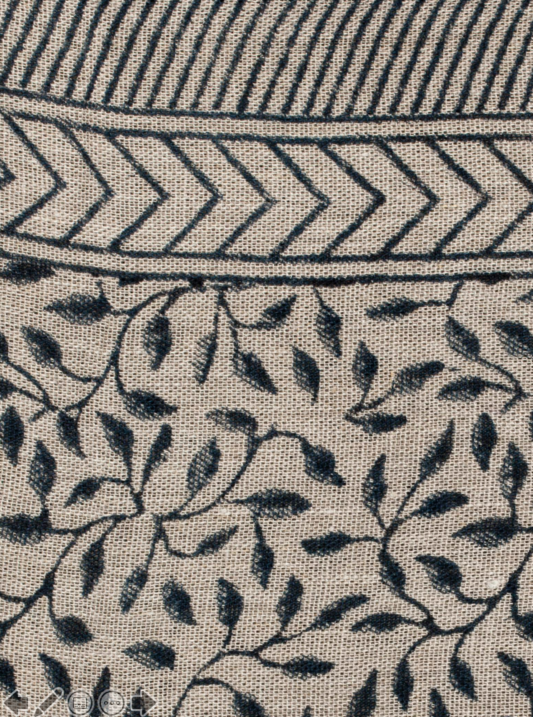 Linen tablecloth with Leaf print in Dark Blue