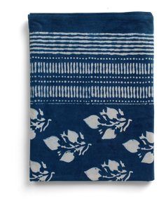 Tablecloth with Leaf print in Indigo