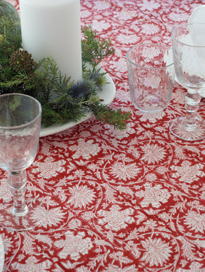 Paradise Tablecloth in Red