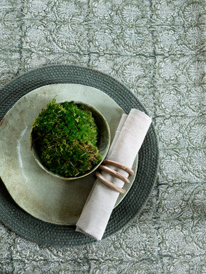 Beige linen napkins with embroidery